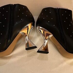 Katy Perry Laterr High Bootie Black Boot Silver Accent And 4in Heel NIB Size 10